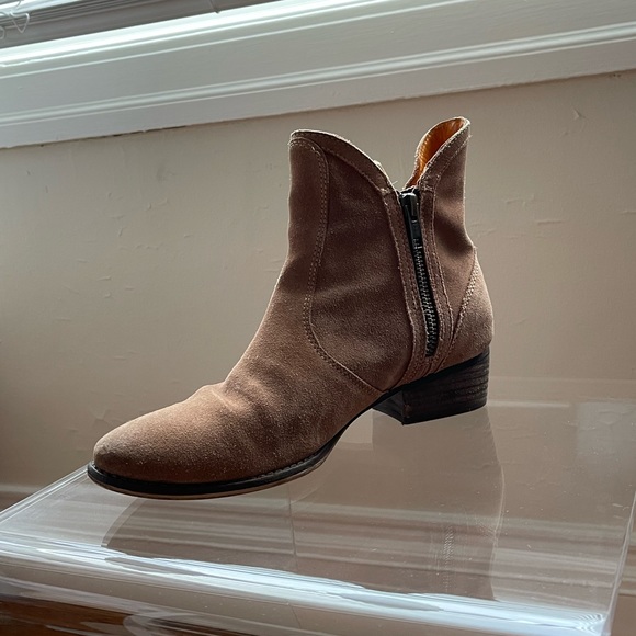 Seychelles Booties - Picture 4 of 5